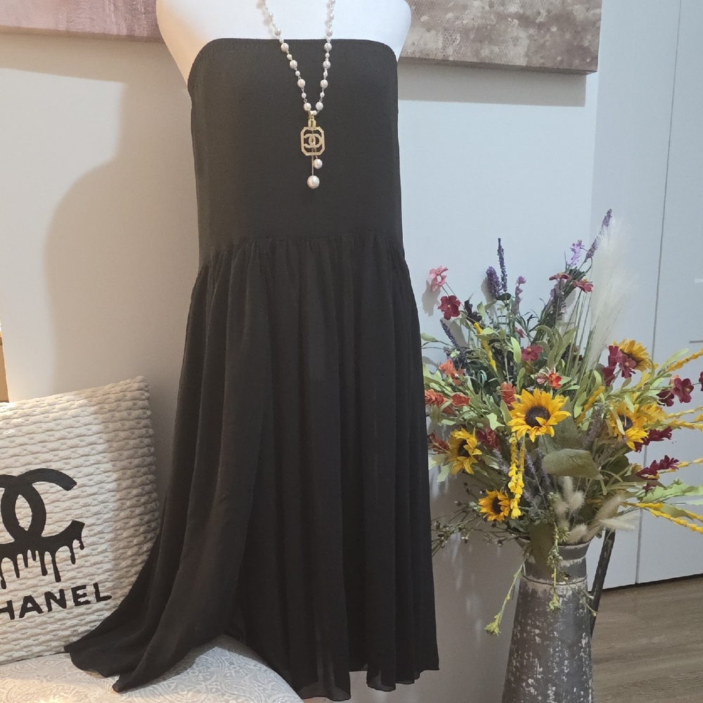 Bloomingdale's Black Silk Top (O)